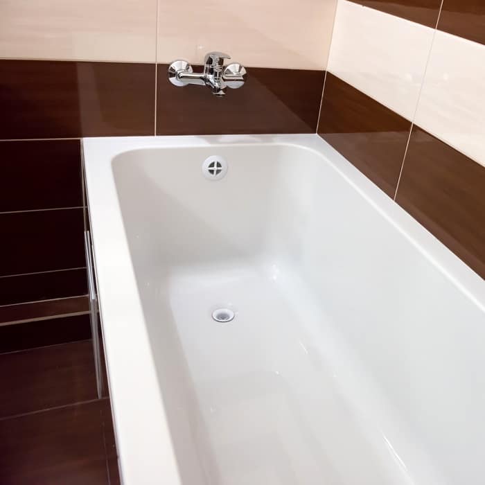 Nên mua bồn tắm chất liệu gì? 5 porcelain bathtub